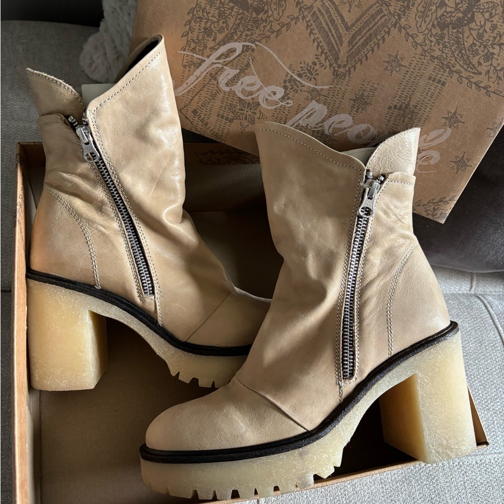 New Free People Cream Chunky Platform Lug Heel Ankle Boots